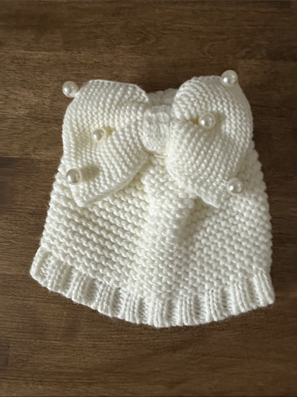 Laura Ashley Cream Knit Kids Hat with Bow and Pearl Details
